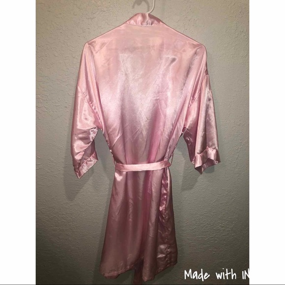 Silk pink robe - Picture 1 of 1